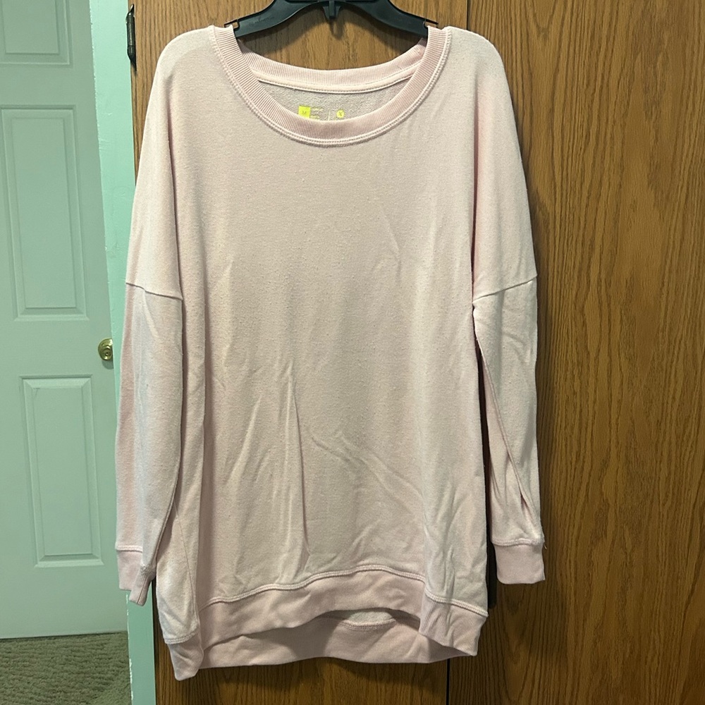 XERSION WOMENS MEDIUM LONG SLEEVE PINK SWEATSHIRT